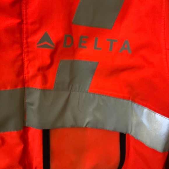 Delta Airlines Lands' End Orange Reflective Hi Vis Jacket Ramp Agent Size XS/S - Picture 6 of 11